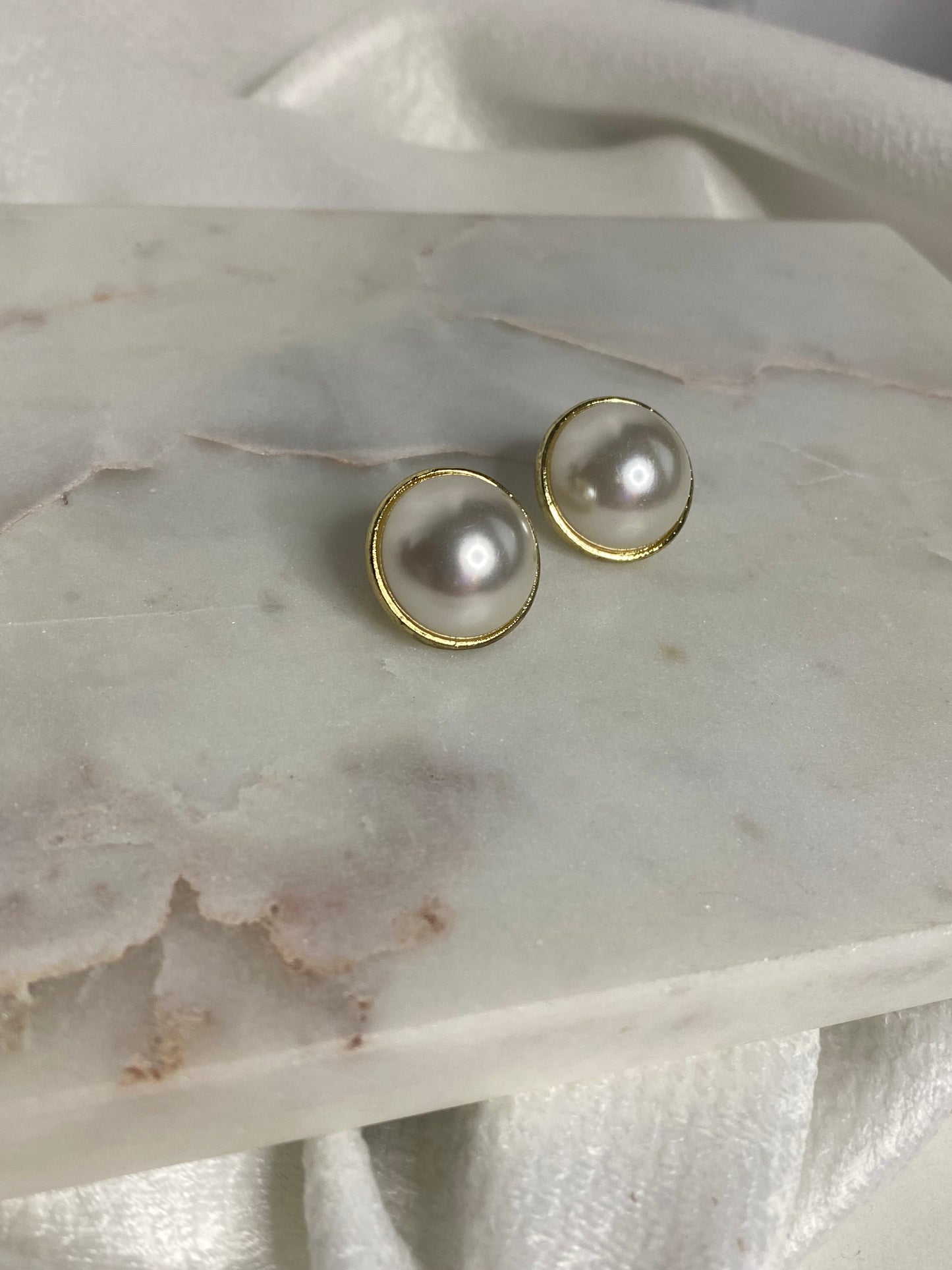 Pearly Earrings