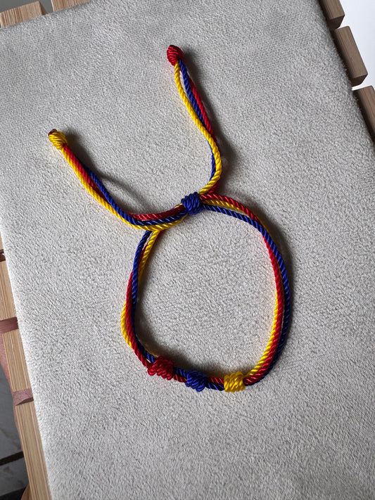 3 knots tricolor